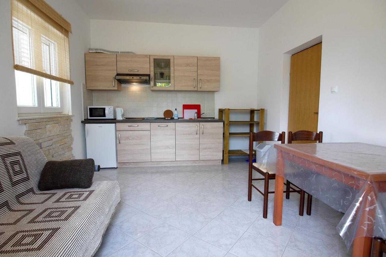 Paklenica Sport Apartments Starigrad Paklenica Habitación foto