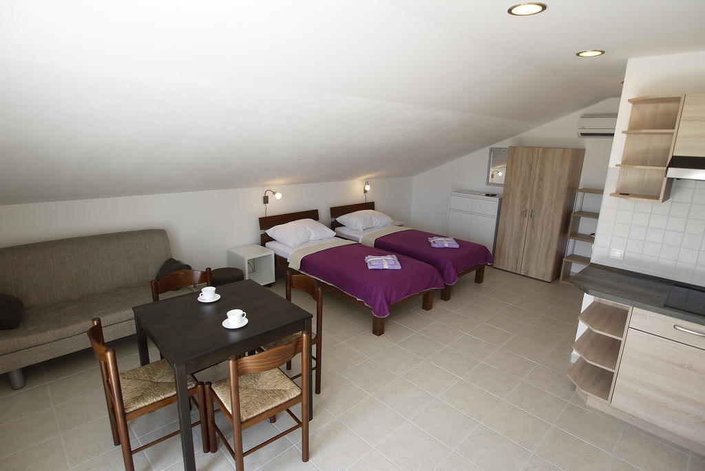 Paklenica Sport Apartments Starigrad Paklenica Habitación foto
