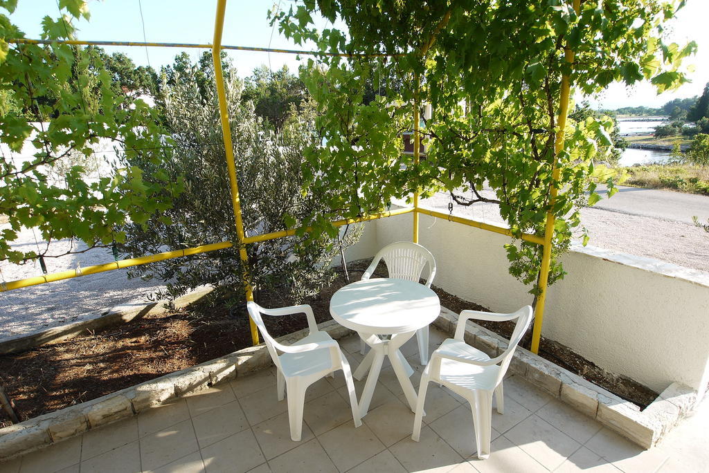 Paklenica Sport Apartments Starigrad Paklenica Habitación foto